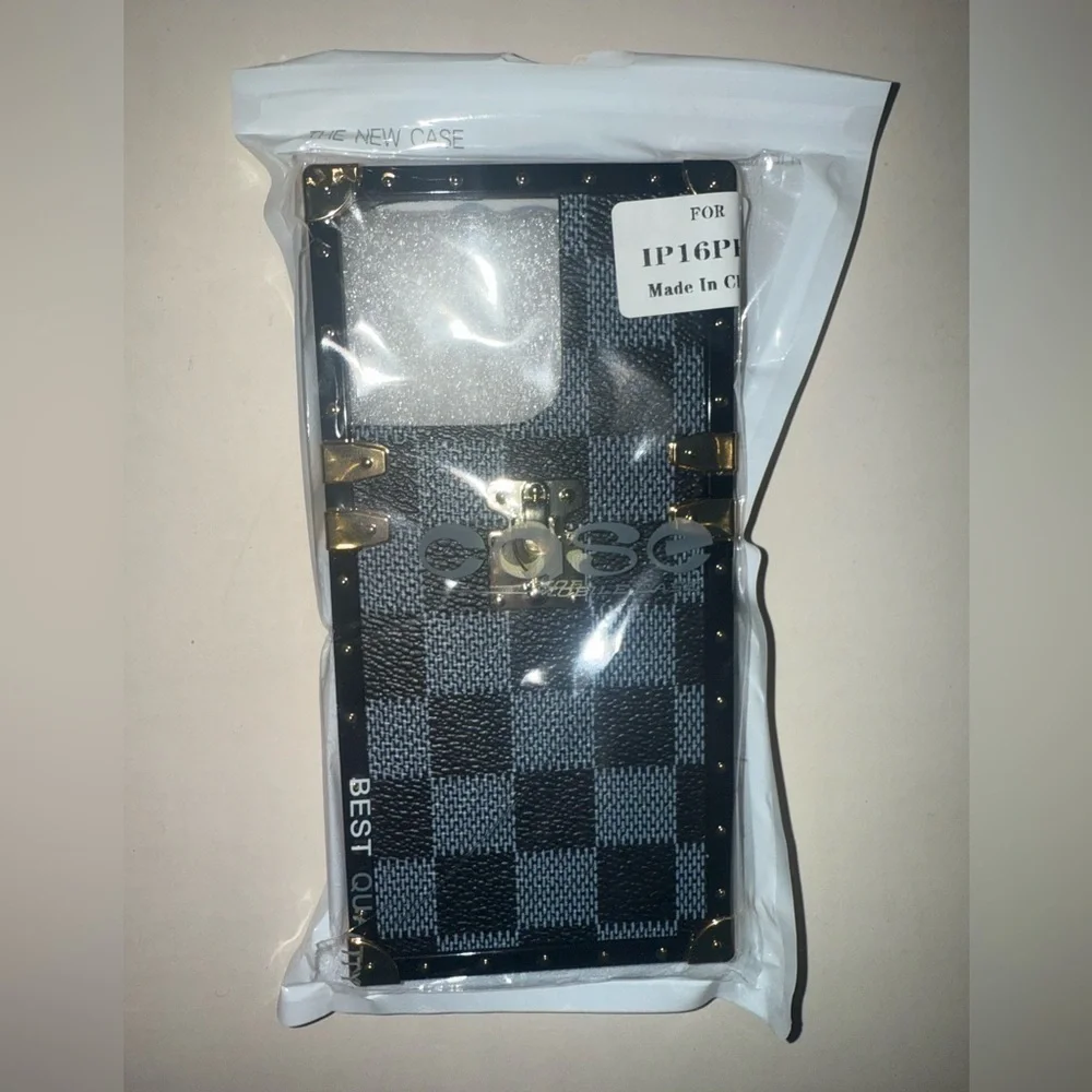 Apple iPhone 16 Pro- Black and Gray Patterned iPhone Case, brand new